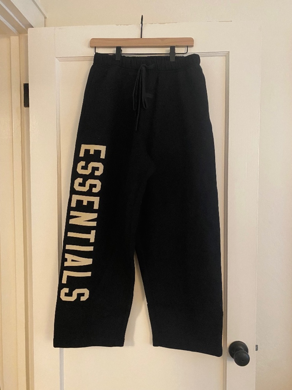 Essential Fear of God pants men xsmall